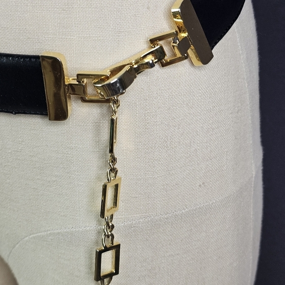 St. John Knits Black Leather Belt w/ Gold Chain sz 30 -Small main image 6